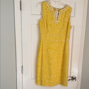Sleeveless Yellow Midi Dress with Embroidered Keyhole Neckline